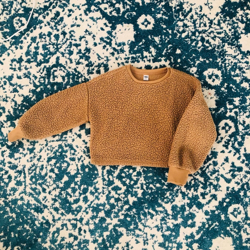 Old Navy girls size 8 Sherpa crop top